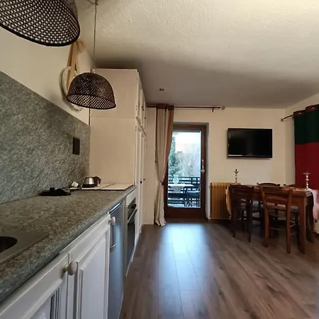 Ai Piedi Del Monte Bianco Apartament